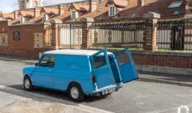 1972 AUSTIN Mini Van