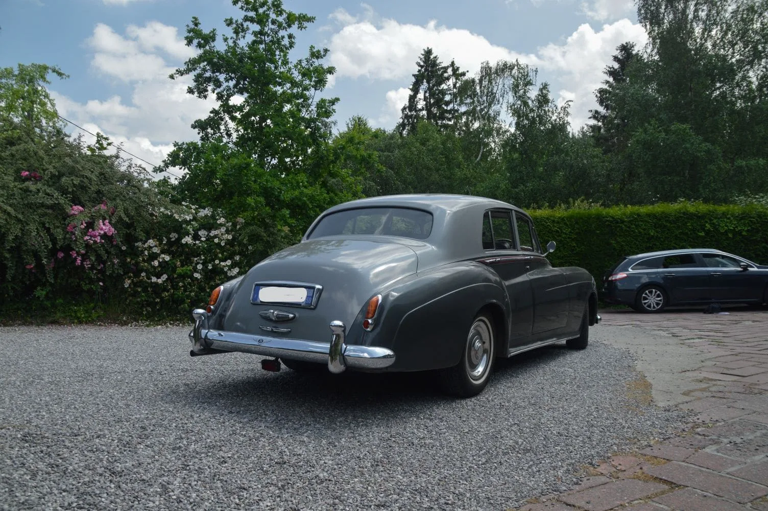 BENTLEY3