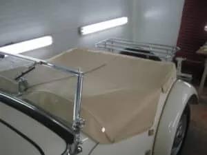 Vue-avec-couvre-tonneau