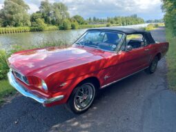 1966 Ford Mustang Cabriolet complet