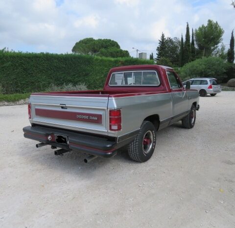 1985 DODGE RAMCHARGER complet