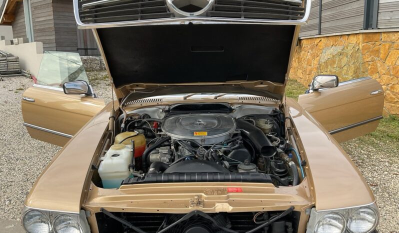 1984 Mercedes-Benz 107 complet