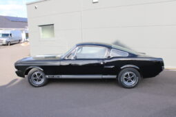 1965 Ford Mustang fastback complet