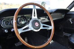 1965 Ford Mustang fastback complet