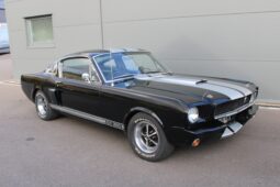 1965 Ford Mustang fastback complet