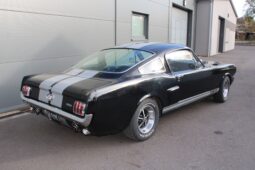 1965 Ford Mustang fastback complet