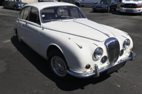 1967 Daimler 250 V8