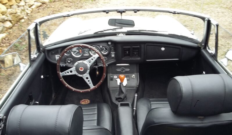 1973 Mg B complet