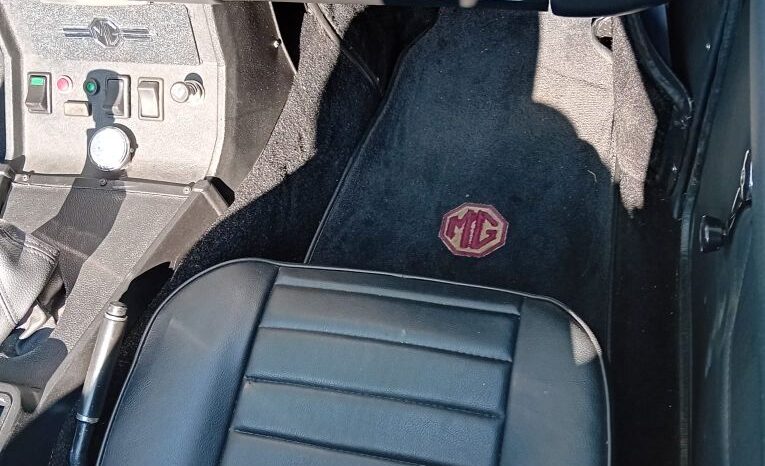 1973 Mg B complet