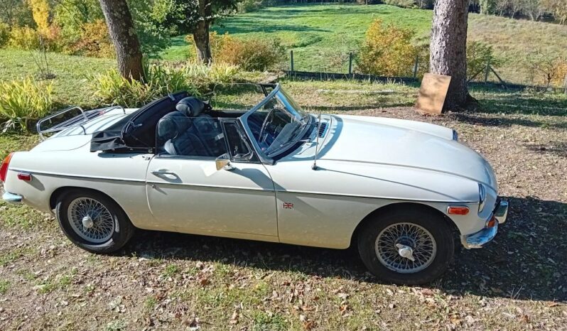 1973 Mg B complet
