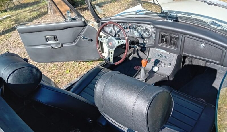1973 Mg B complet