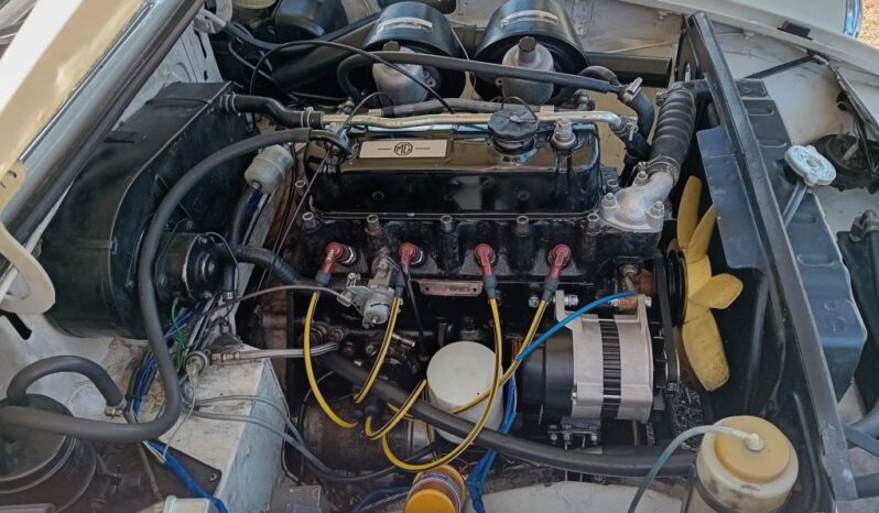 1973 Mg B complet