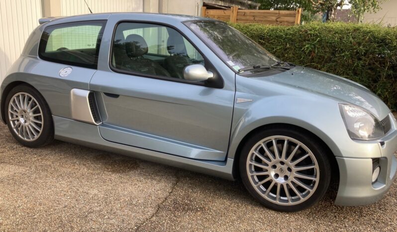 2004 Renault CLIO V6 Phase 2
