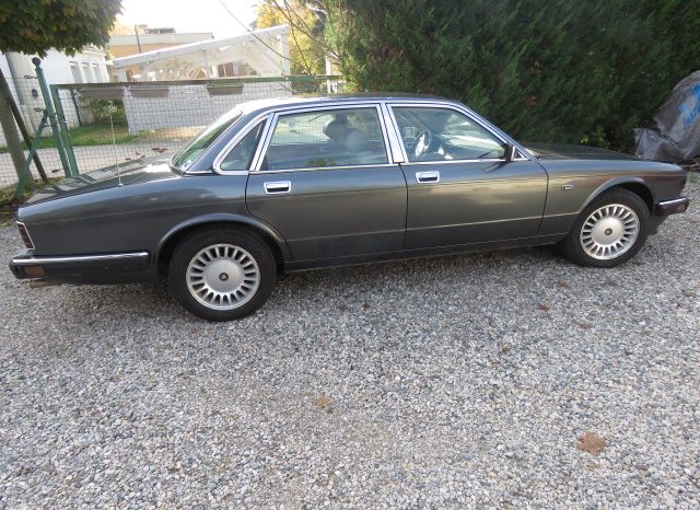 1990 Jaguar XJ 40