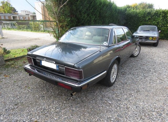 1990 Jaguar XJ 40 complet
