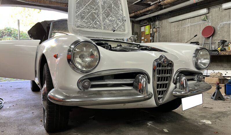 1960 Alfa Romeo Giulietta Spider full