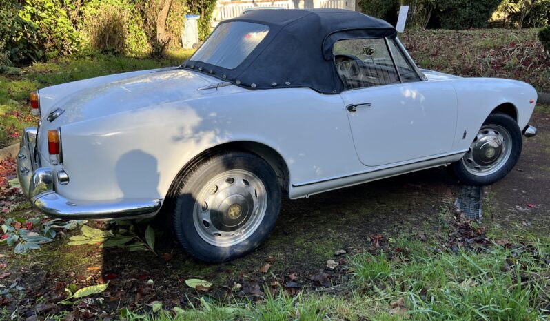 1960 Alfa Romeo Giulietta Spider full