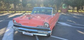 1956 LINCOLN PREMIERE SEDAN
