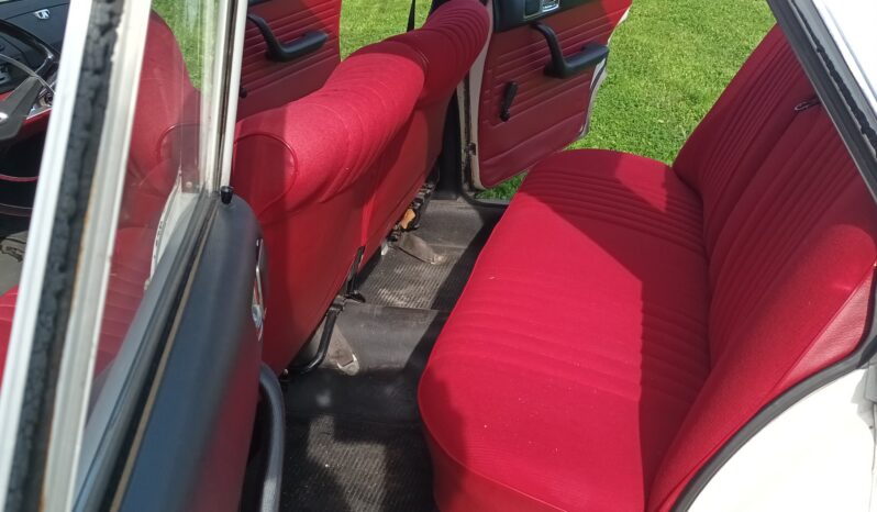 1969 Peugeot 404 Berline full