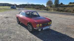 alfa-romeo-giula-junior-1300-gt-1975 (1)