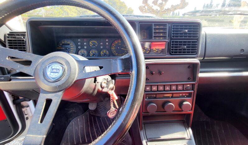 1989 Lancia Delta HF Intégrale complet
