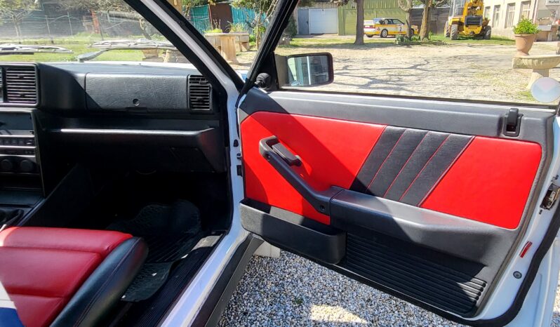 1989 Lancia Delta HF Intégrale complet