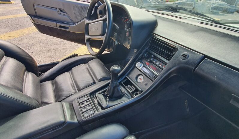 PORSCHE 928S -1981 complet