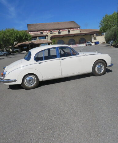1968 Jaguar 240 complet