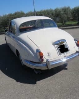 1968 Jaguar 240 complet