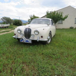 1968 Jaguar 240 full