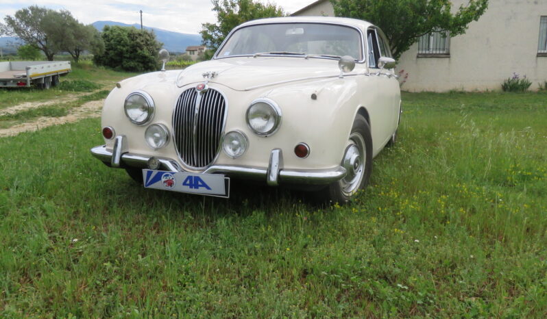1968 Jaguar 240 full
