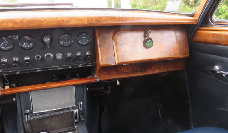 1968 Jaguar 240 full