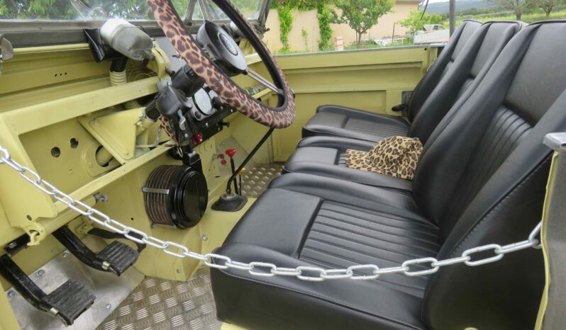 1963 LAND ROVER 88 série 2A complet