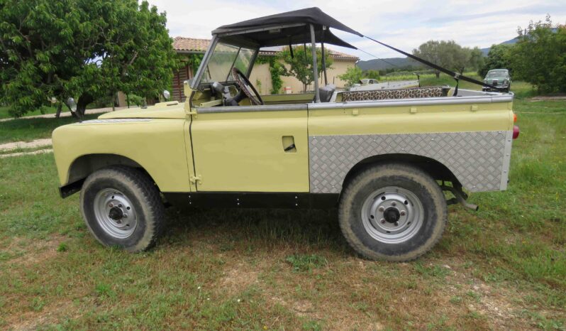 1963 LAND ROVER 88 série 2A complet