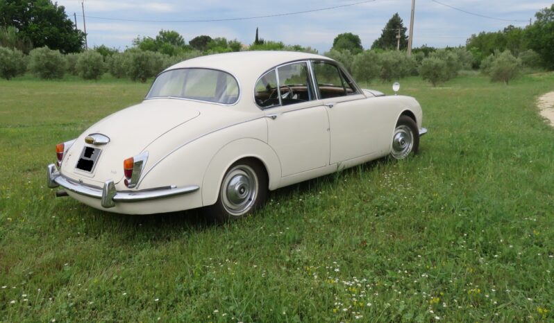 1968 Jaguar 240 full
