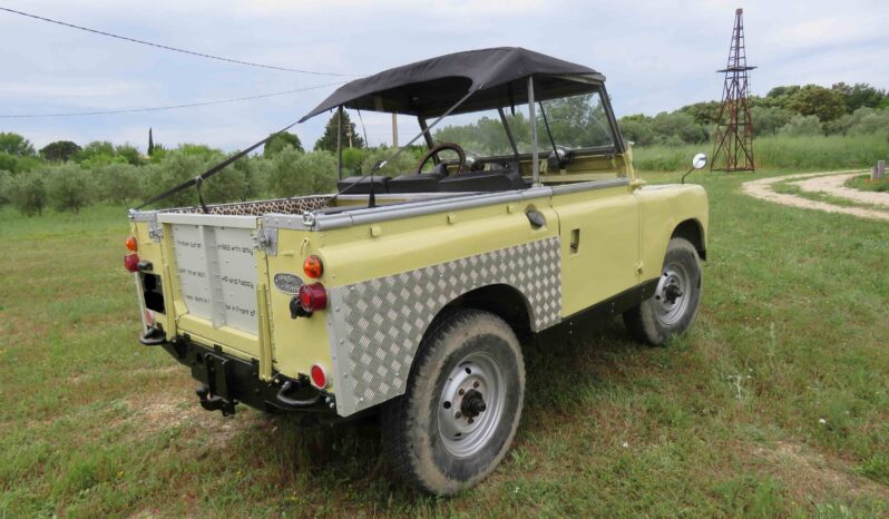 1963 LAND ROVER 88 série 2A complet