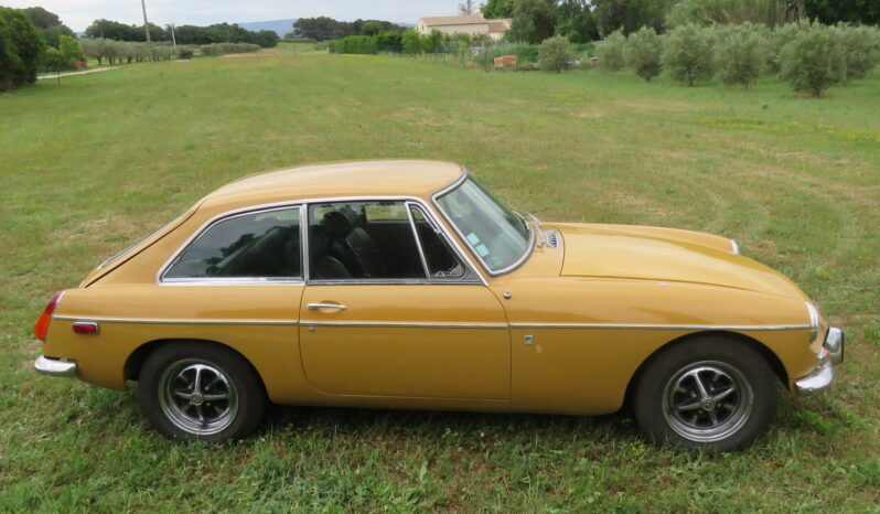 1971 Mg B GT complet