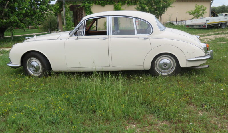 1968 Jaguar 240 full