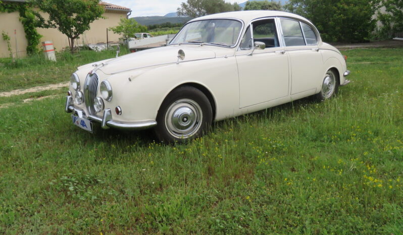 1968 Jaguar 240 full